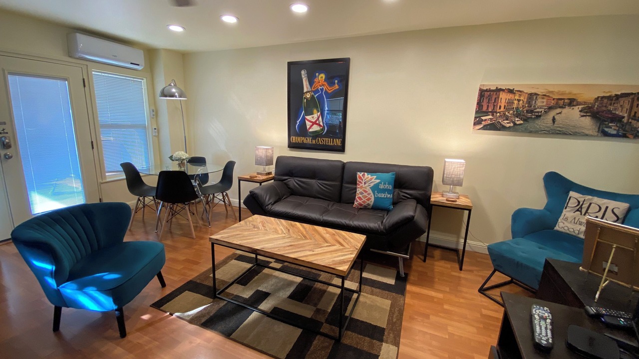 Photo of Livingroom in Kaimuki