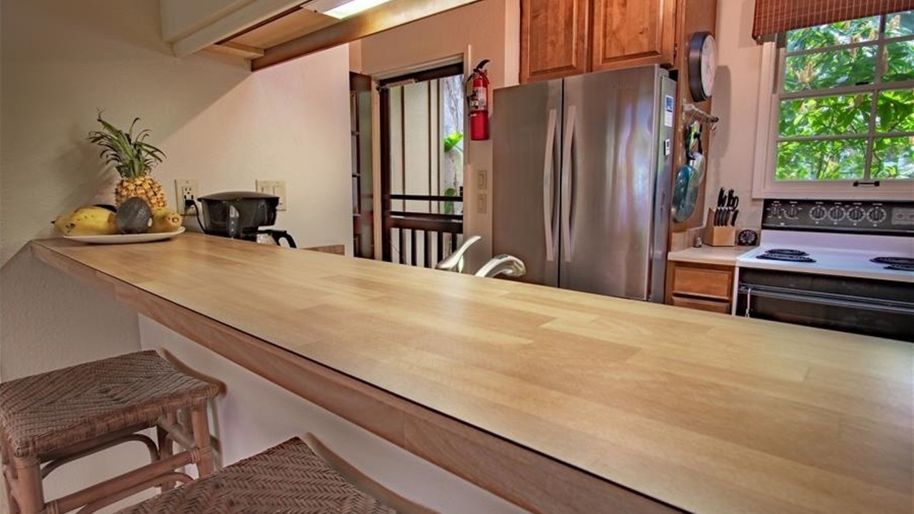 Photo of Kitchen in Maunaloa