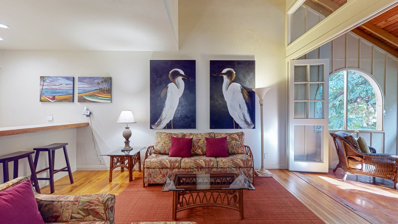 Photo of Livingroom in Maunaloa