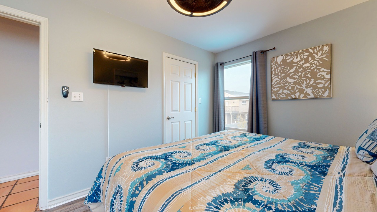Photo of Bedroom in Leeward Sands