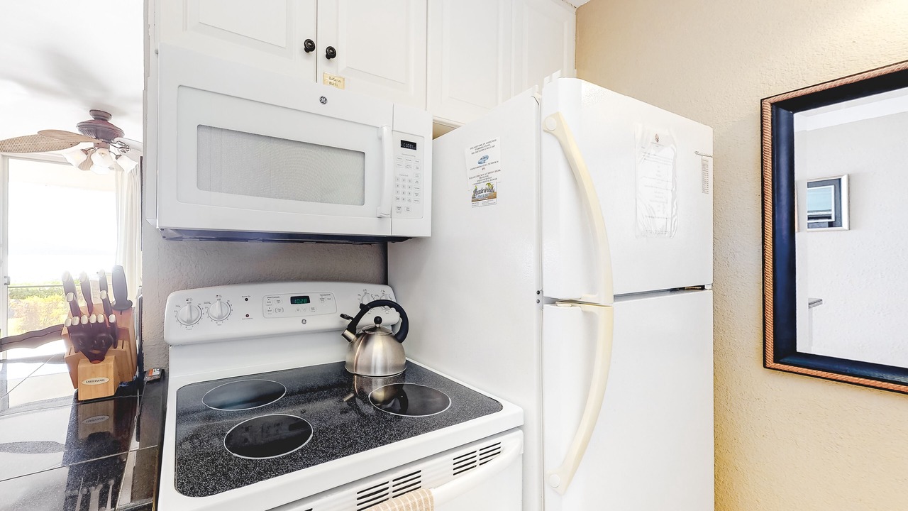 Photo of Kitchen in Maalaea