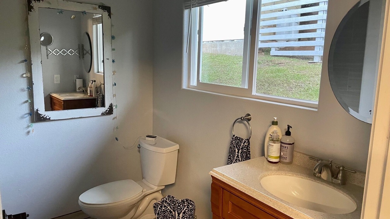 Photo of Bathroom in Hakalau