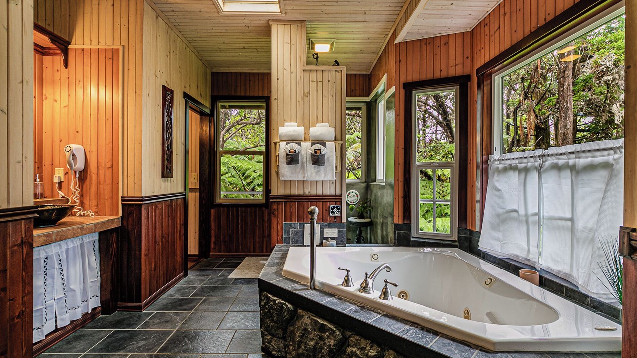 Photo of Bathroom in Volcano