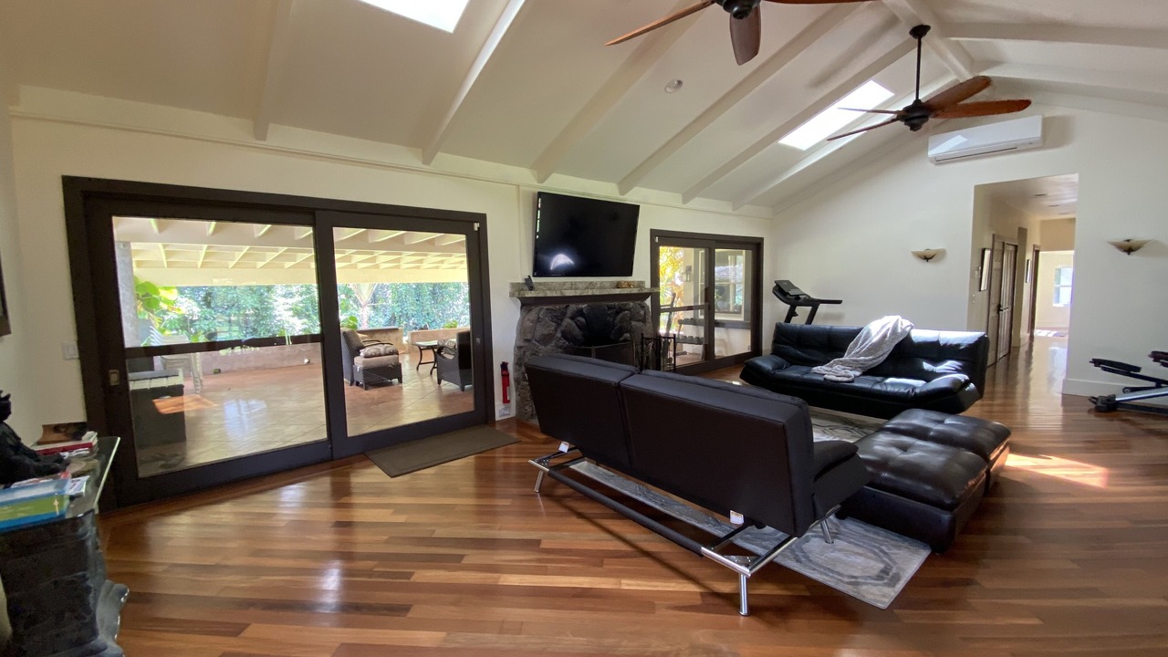 Photo of Livingroom in Wahiawa