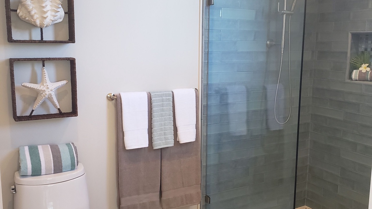 Photo of Bathroom in Kahana