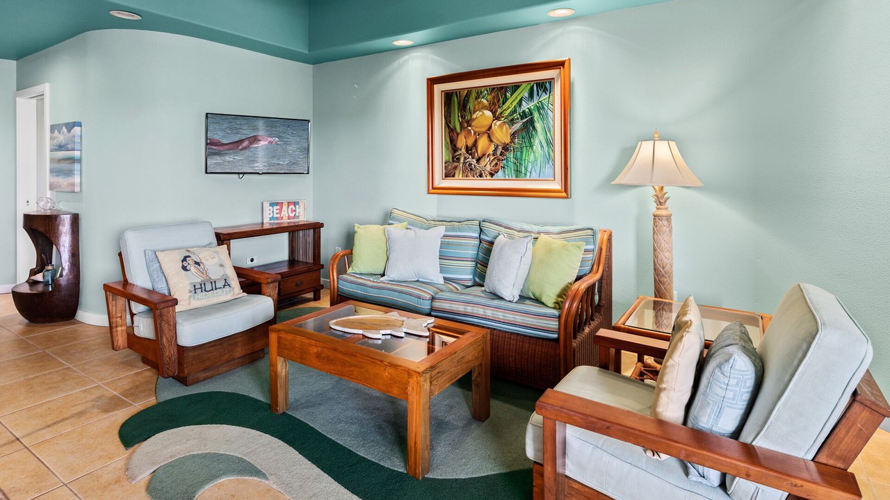 Photo of Livingroom in Kahaluu Bay