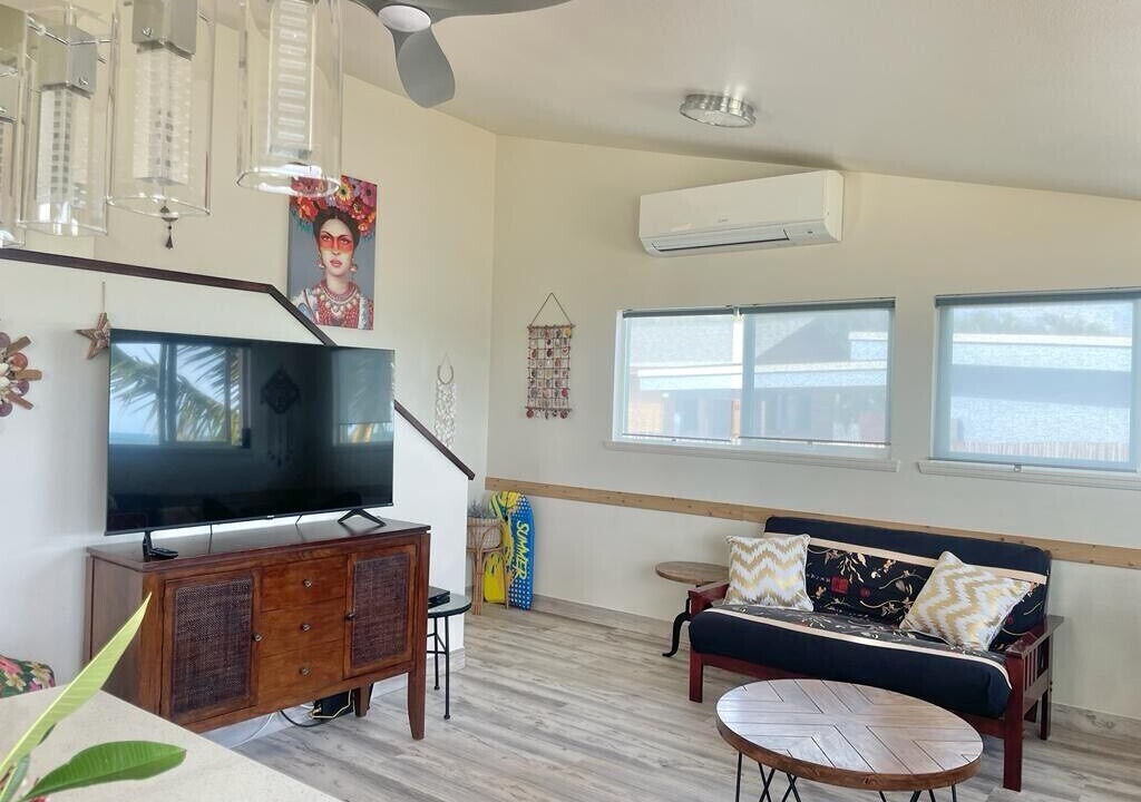 Photo of Livingroom in Ewa
