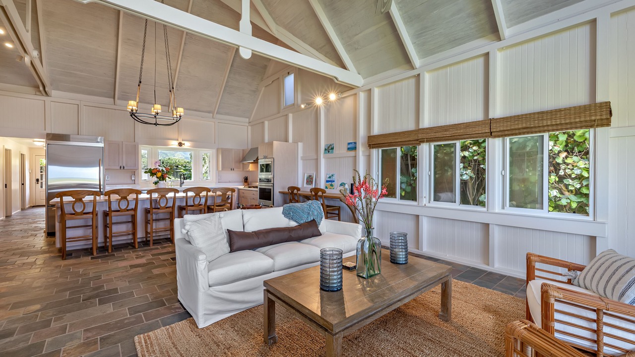 Photo of Livingroom in Mokuleia