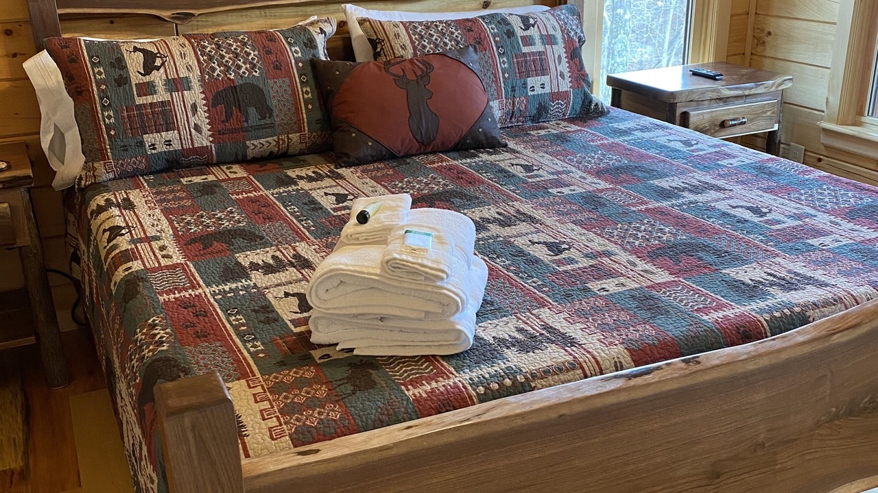 Photo of Bedroom in Cherry Log