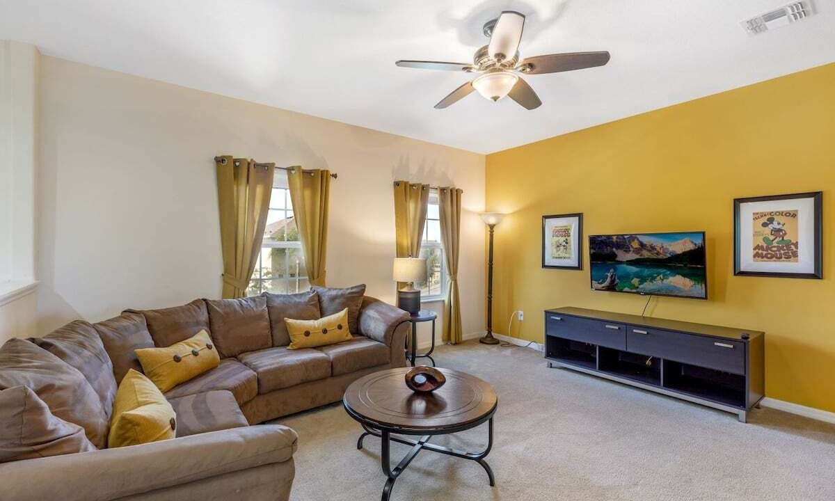 Photo of Livingroom in Watersong