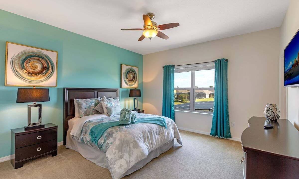 Photo of Bedroom in Watersong
