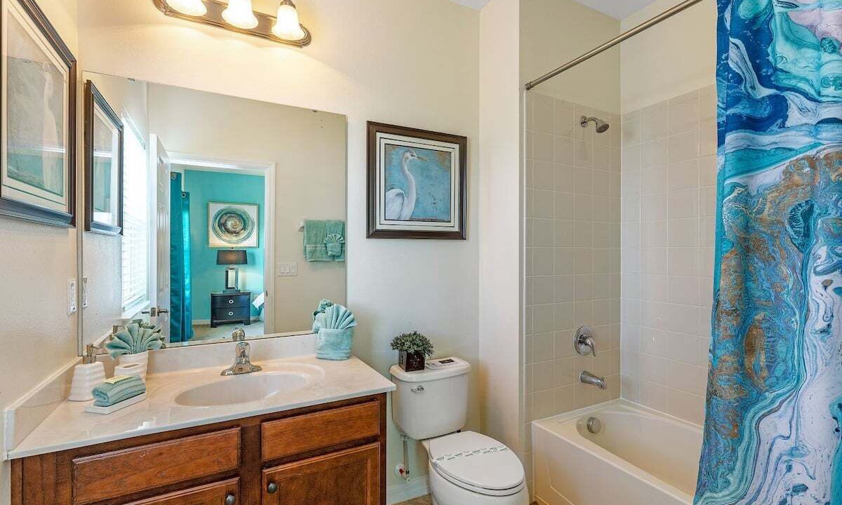 Photo of Bathroom in Watersong