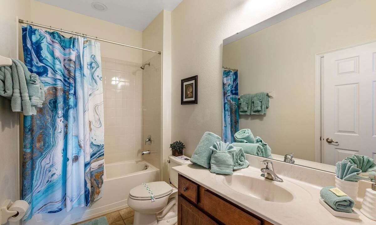Photo of Bathroom in Watersong