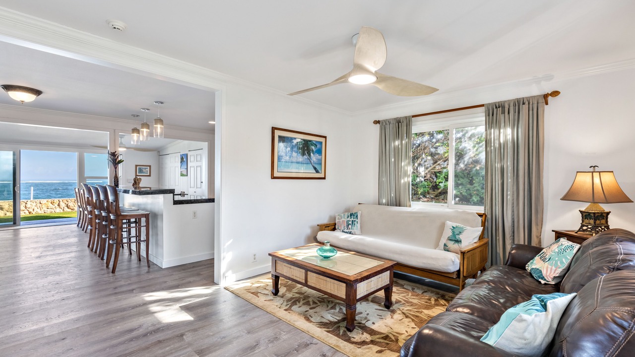 Photo of Livingroom in Waialua