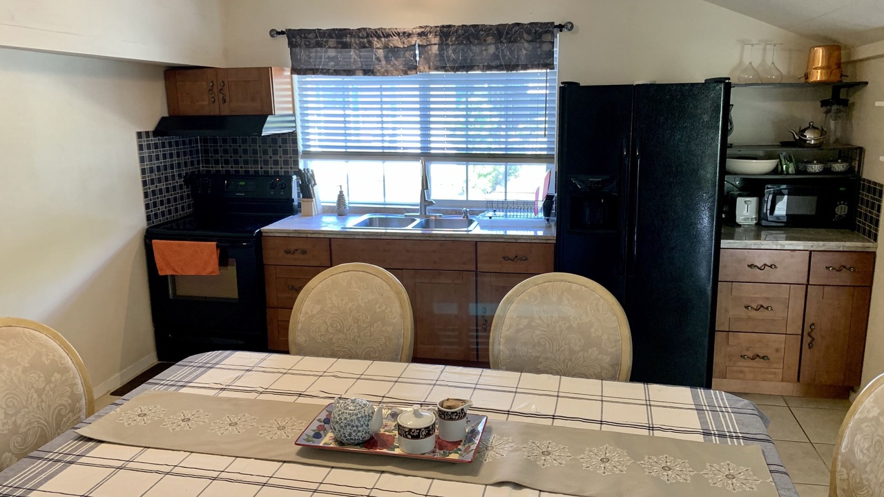 Photo of Kitchen in Historic Lahaina Front Street