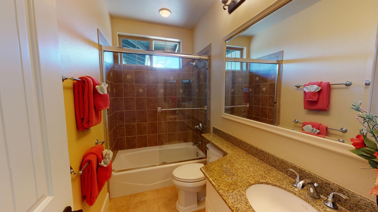 Photo of Bathroom in Kulalani