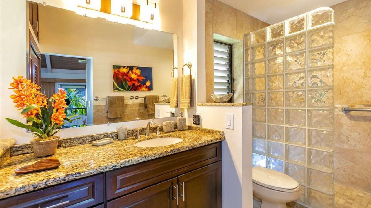 Photo of Bathroom in Wailea