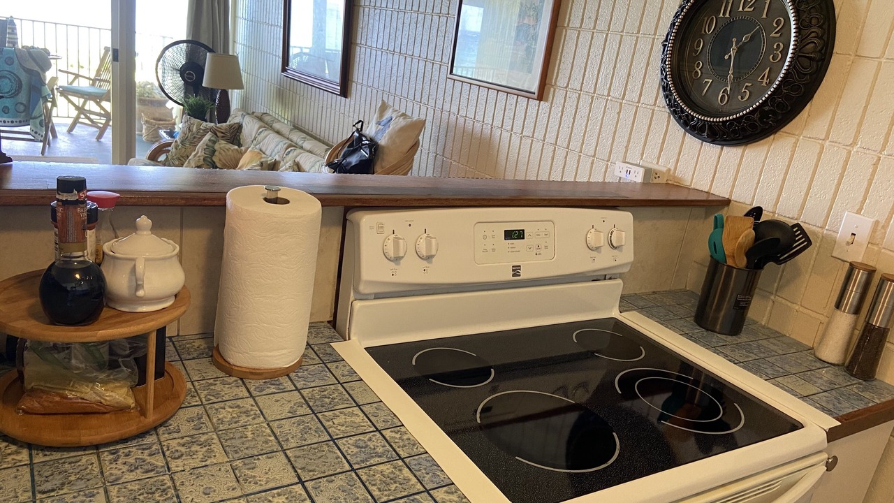 Photo of Kitchen in Punaluu