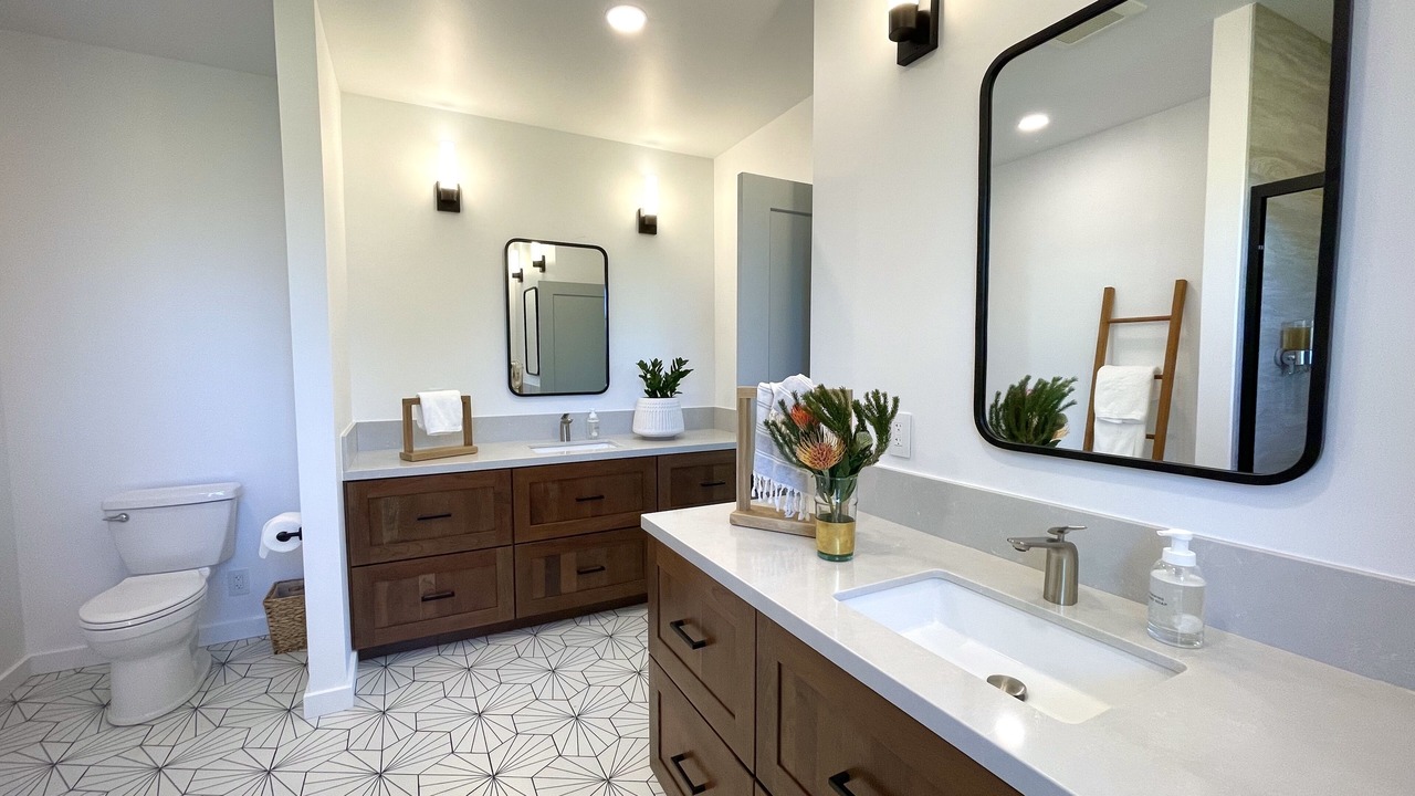 Photo of Bathroom in Lanikai