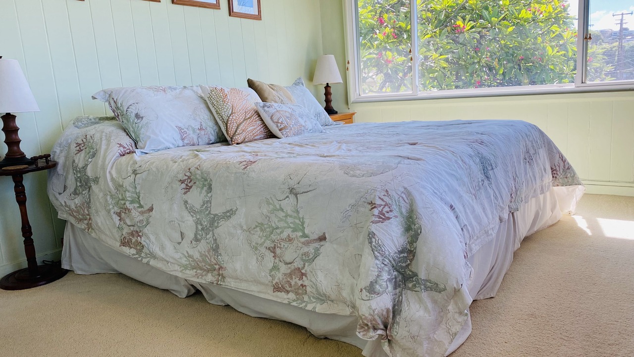Photo of Bedroom in Maunalani Heights