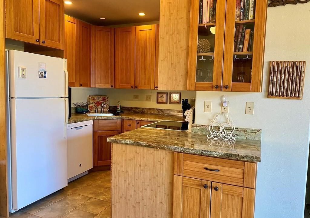 Photo of Kitchen in Maunaloa