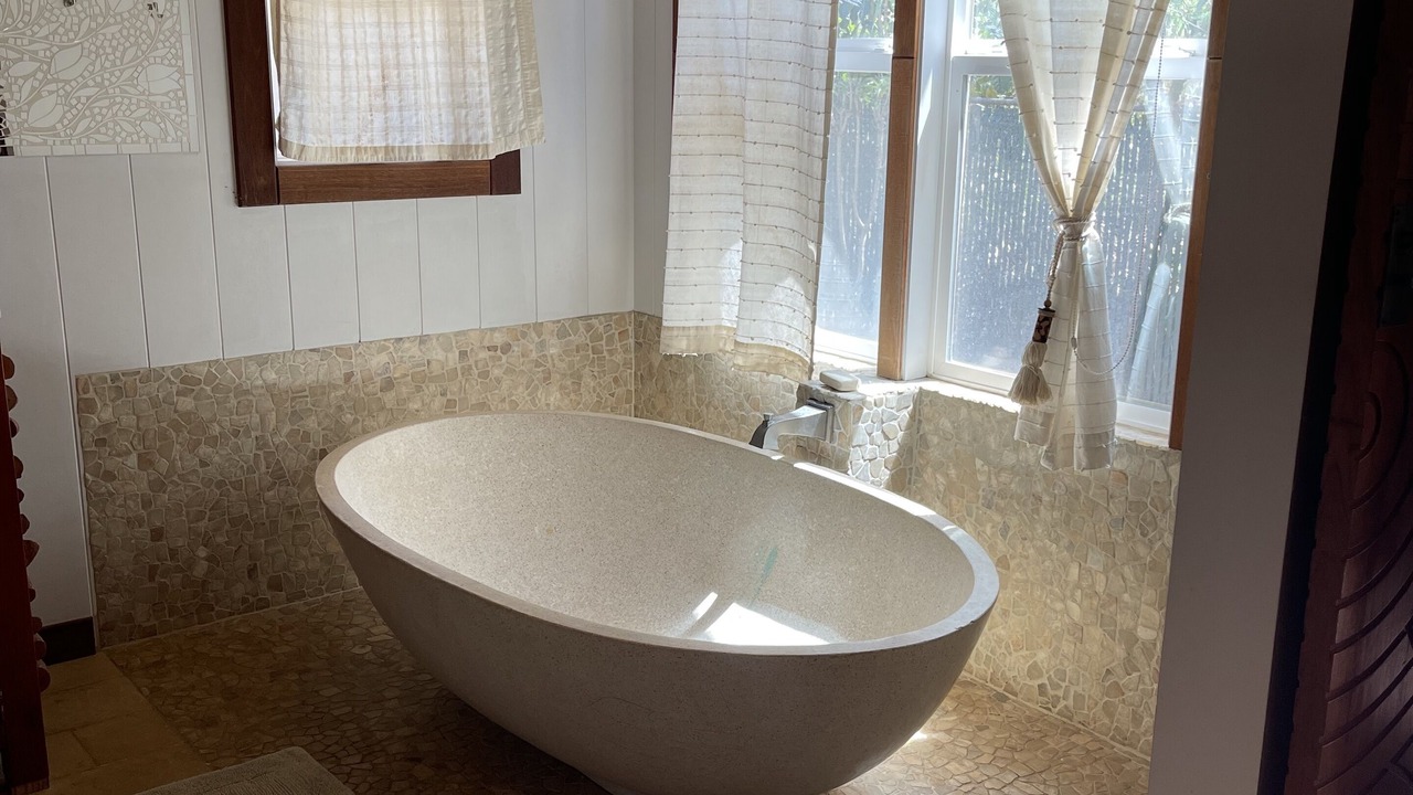 Photo of Bathroom in Haleiwa
