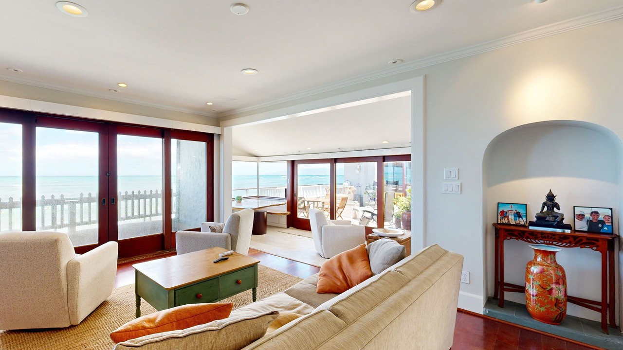 Photo of Livingroom in Diamond Head - Kapahulu - St. Louis