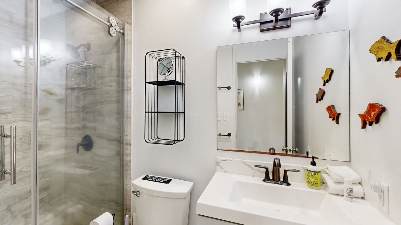 Photo of Bathroom in Kahuku
