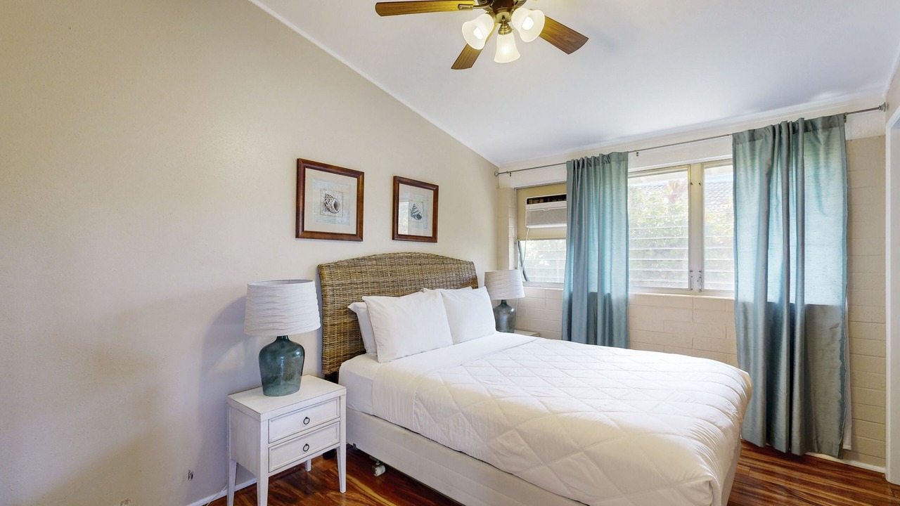 Photo of Bedroom in Portlock