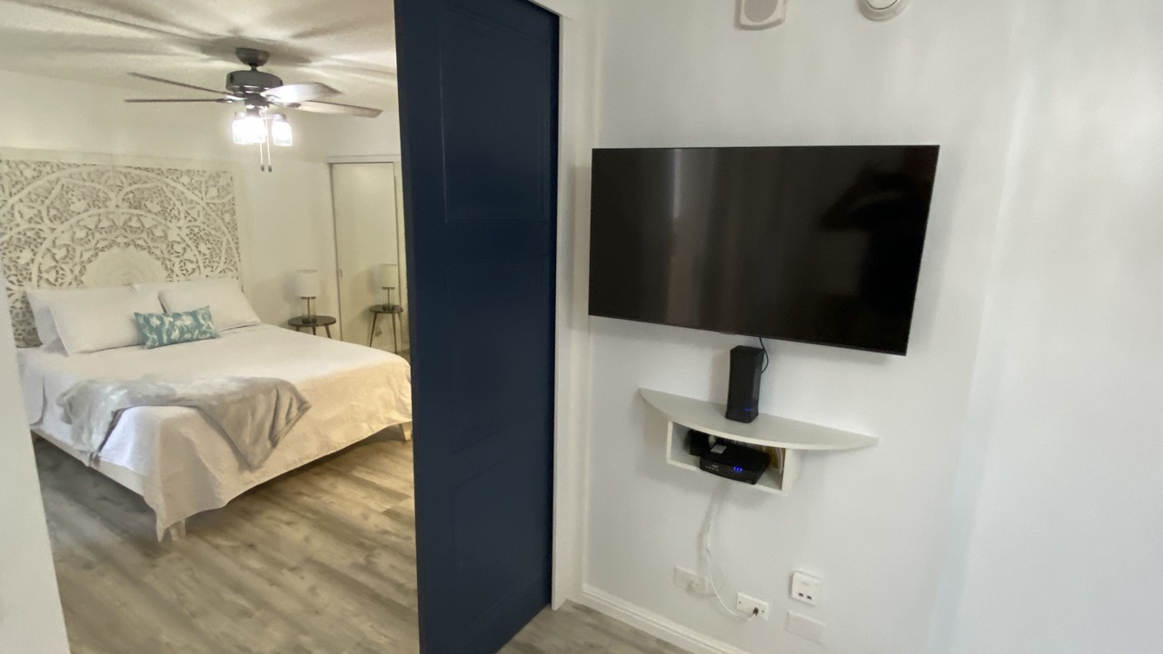 Photo of Bedroom in Diamond Head - Kapahulu - St. Louis