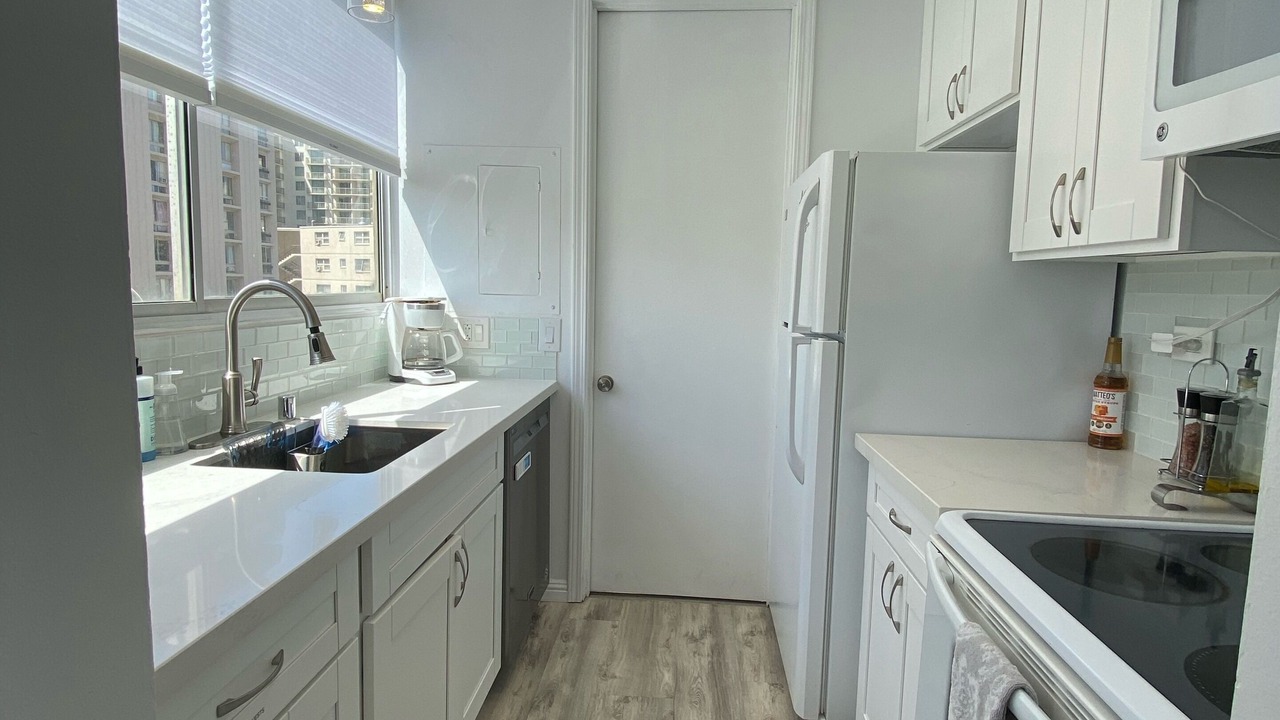 Photo of Kitchen in Diamond Head - Kapahulu - St. Louis