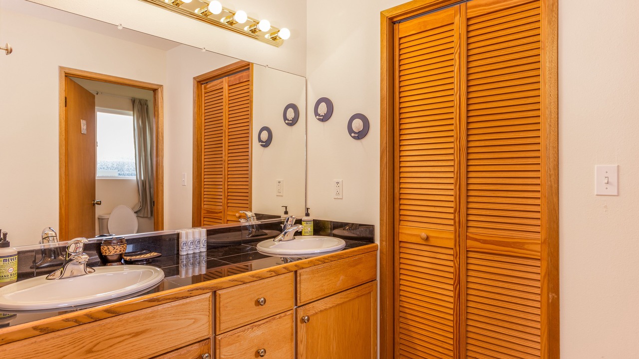 Photo of Bathroom in Volcano