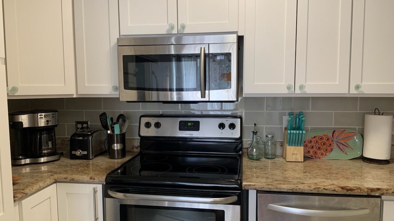 Photo of Kitchen in Diamond Head - Kapahulu - St. Louis