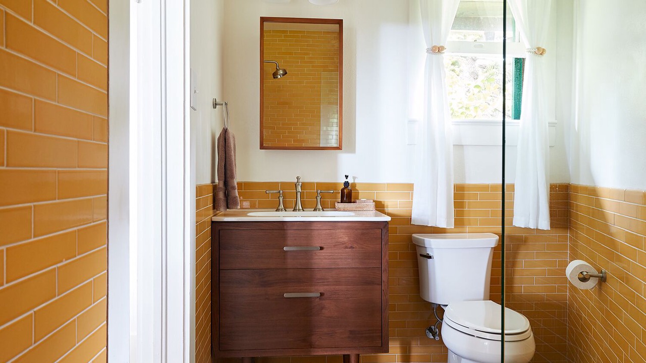 Photo of Bathroom in Kaunakakai