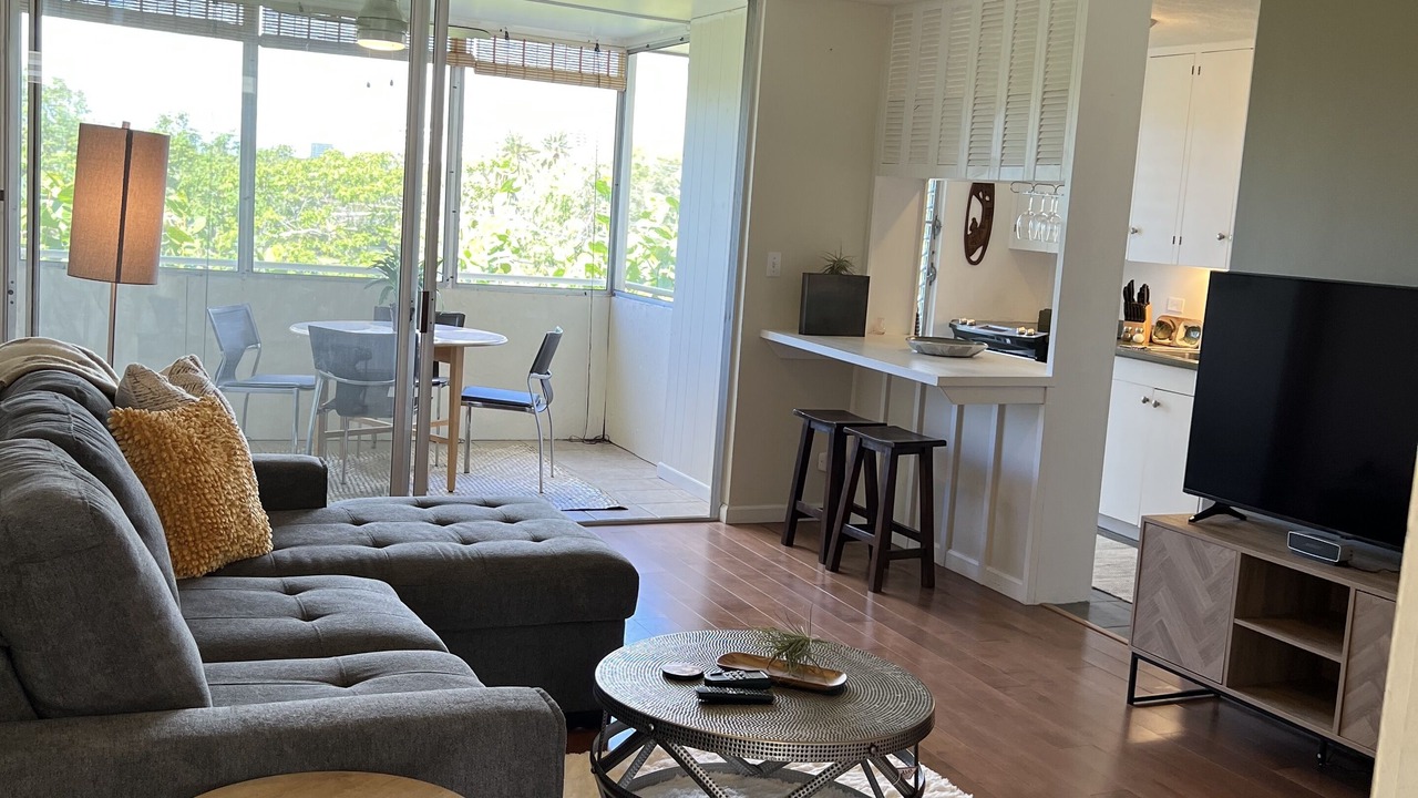 Photo of Livingroom in Diamond Head - Kapahulu - St. Louis