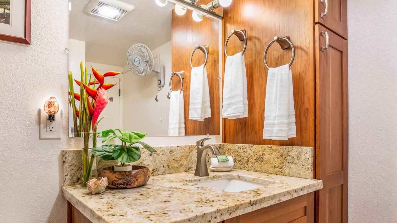 Photo of Bathroom in Maalaea