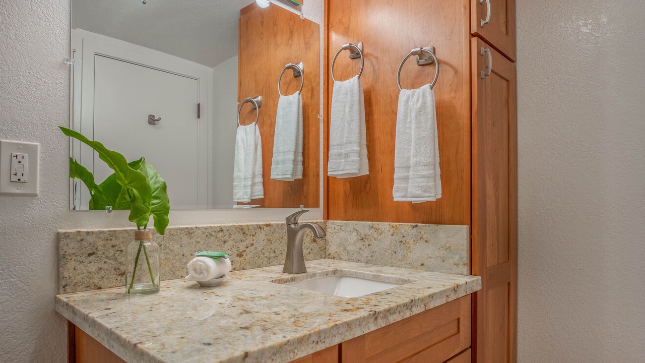 Photo of Bathroom in Maalaea