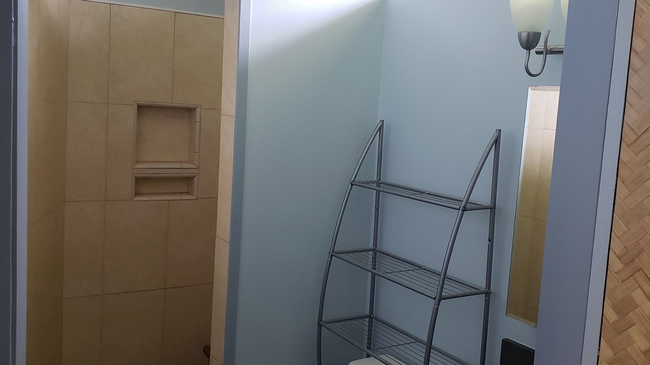 Photo of Bathroom in Maunawili