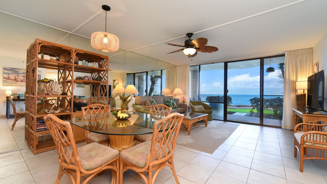 Photo of Livingroom in Kahana