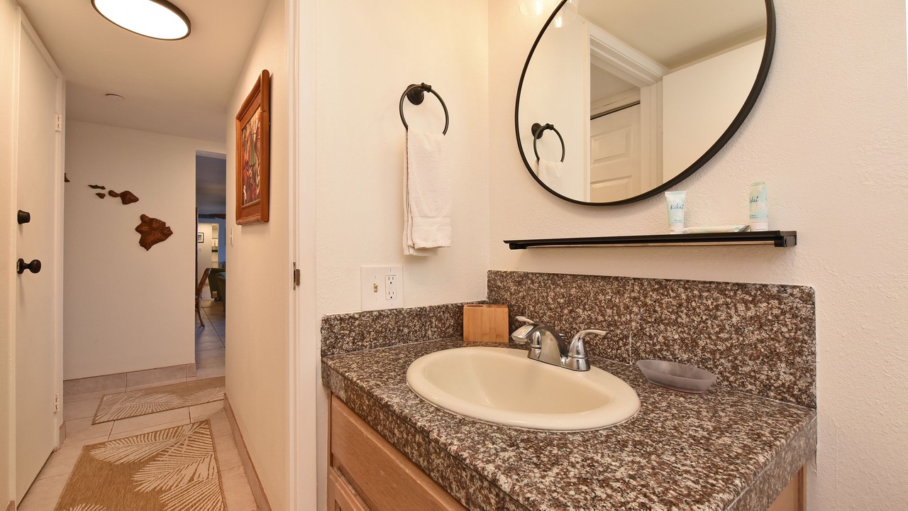 Photo of Bathroom in Kahana