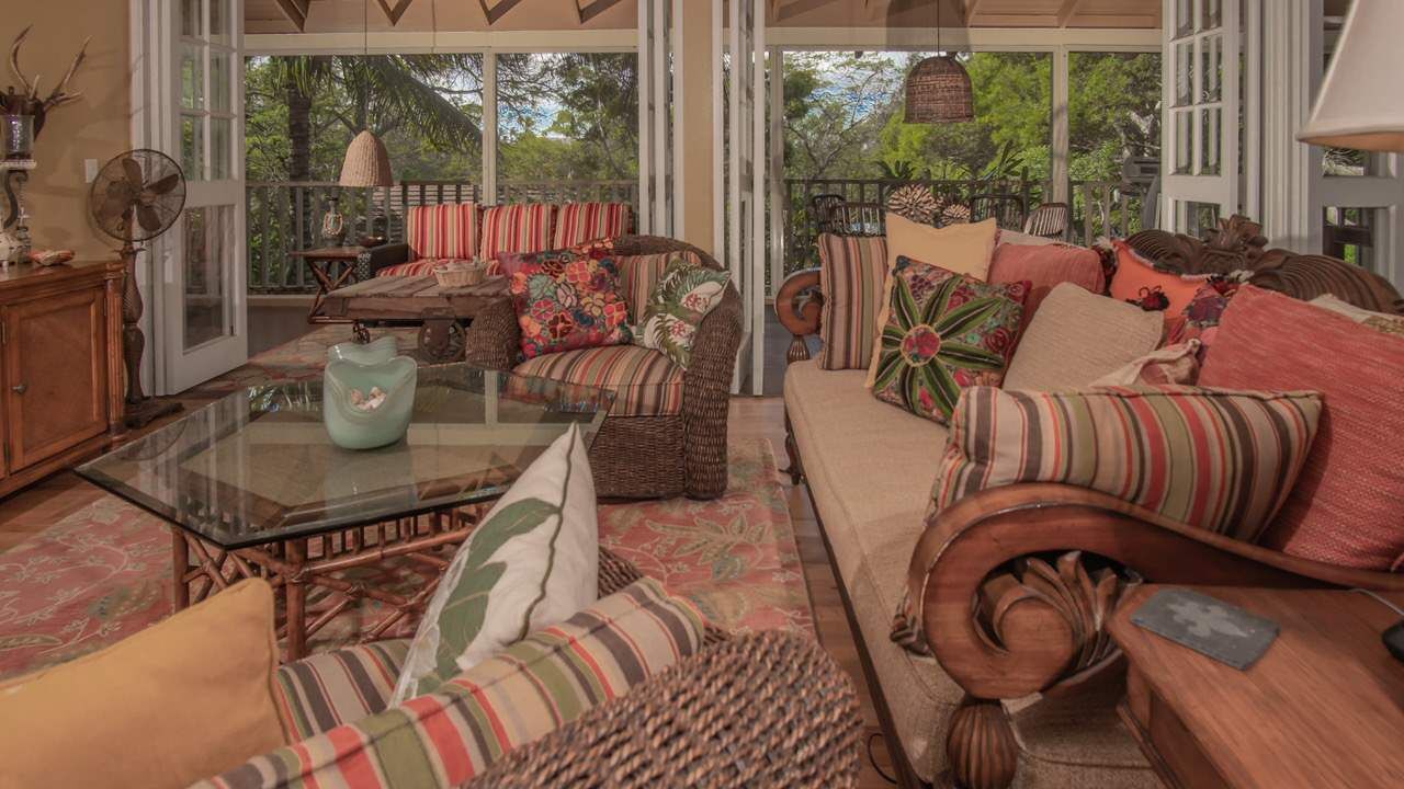 Photo of Livingroom in Maunaloa