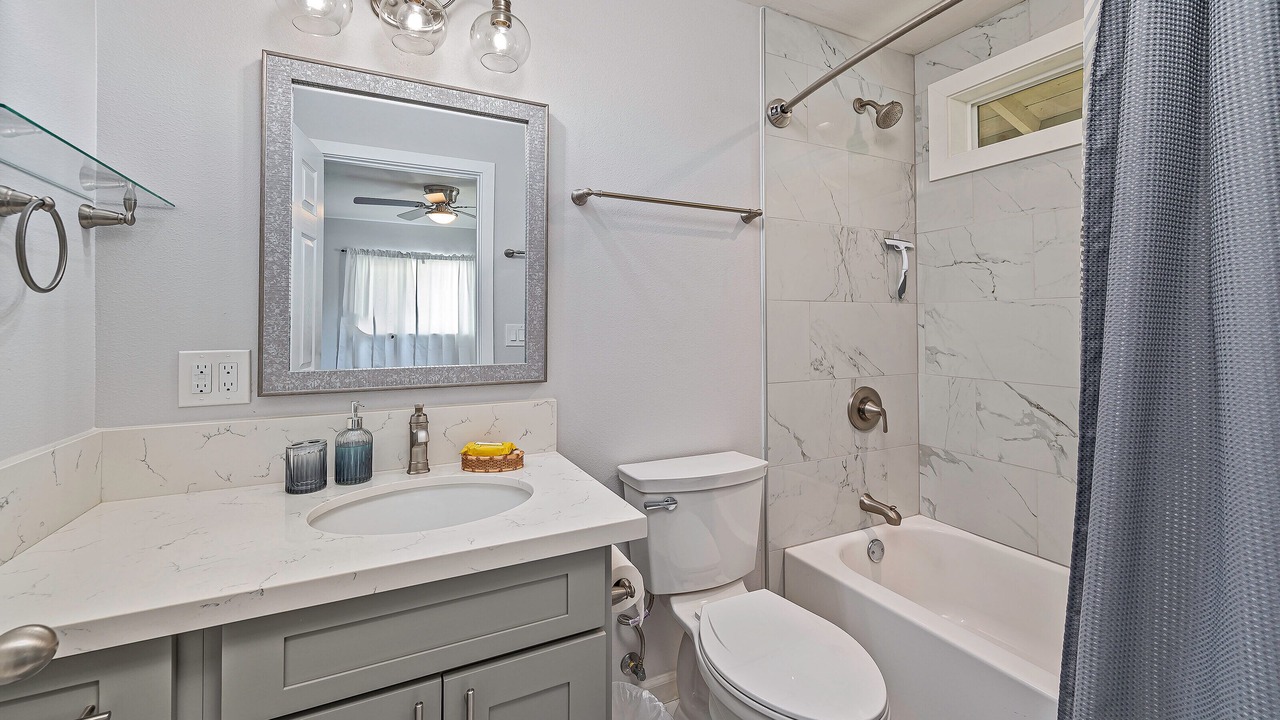 Photo of Bathroom in Ewa
