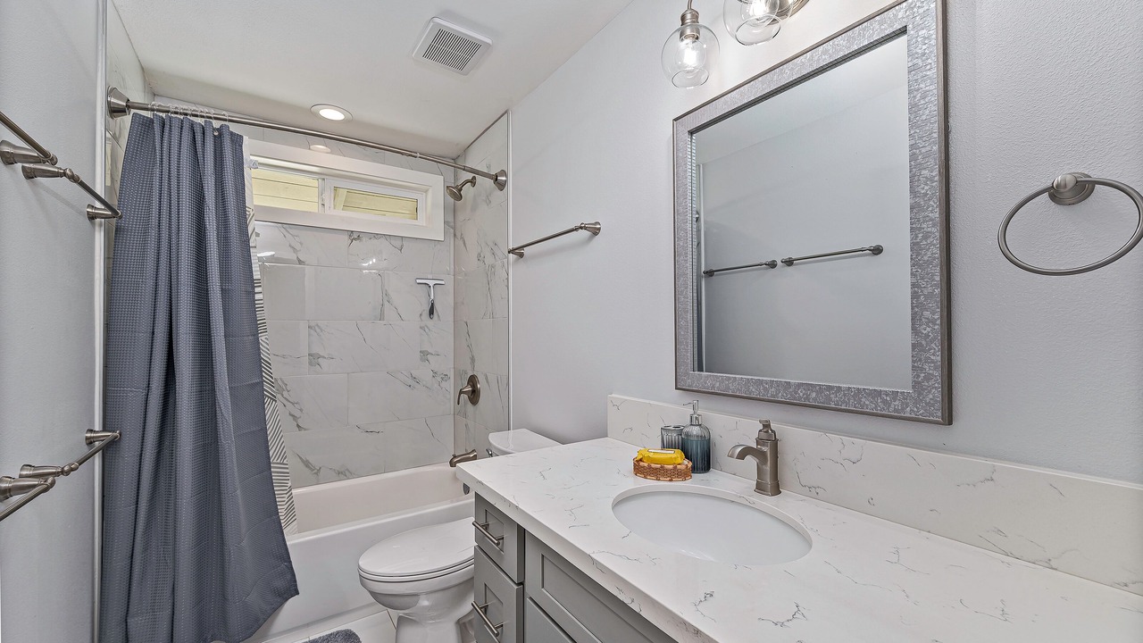 Photo of Bathroom in Ewa