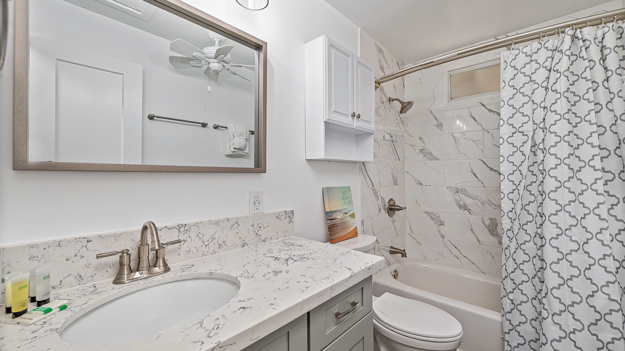 Photo of Bathroom in Ewa