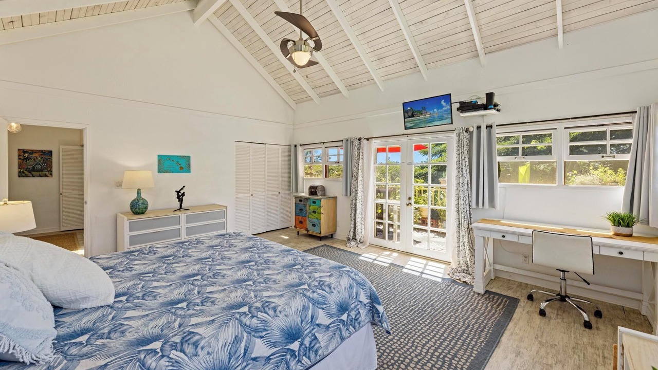 Photo of Bedroom in Maunaloa