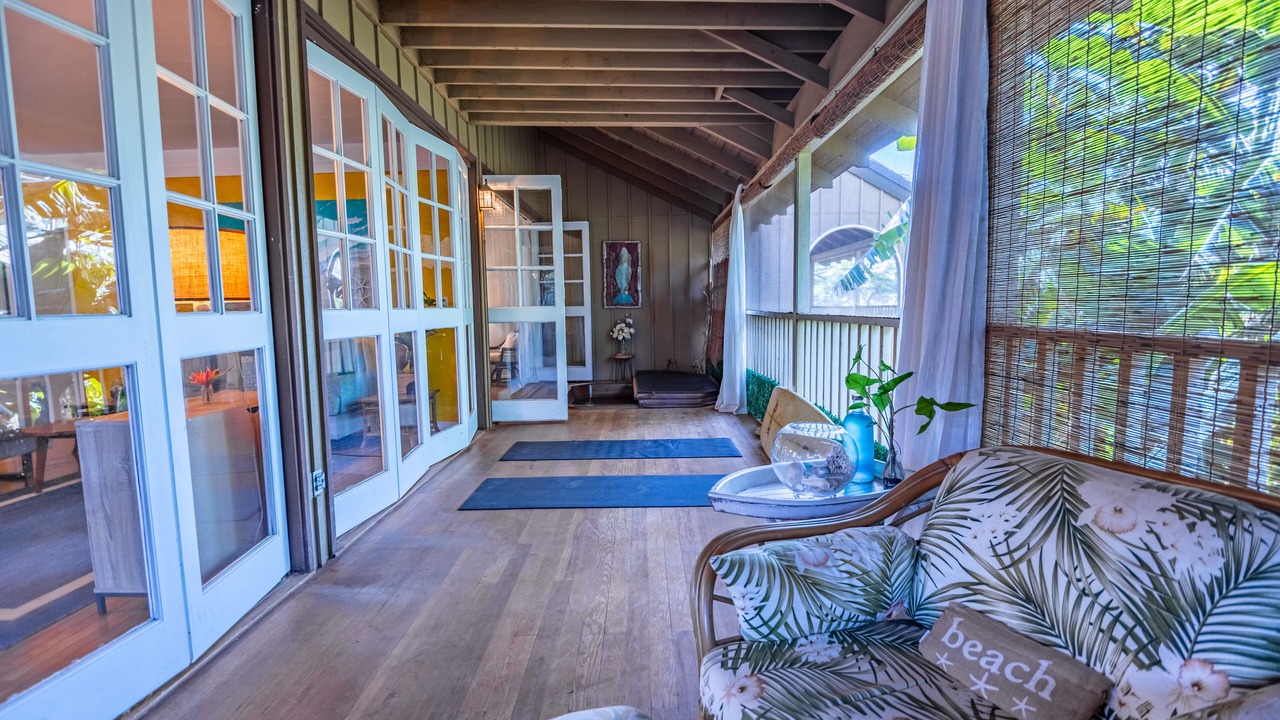 Photo of Patio Balcony in Maunaloa