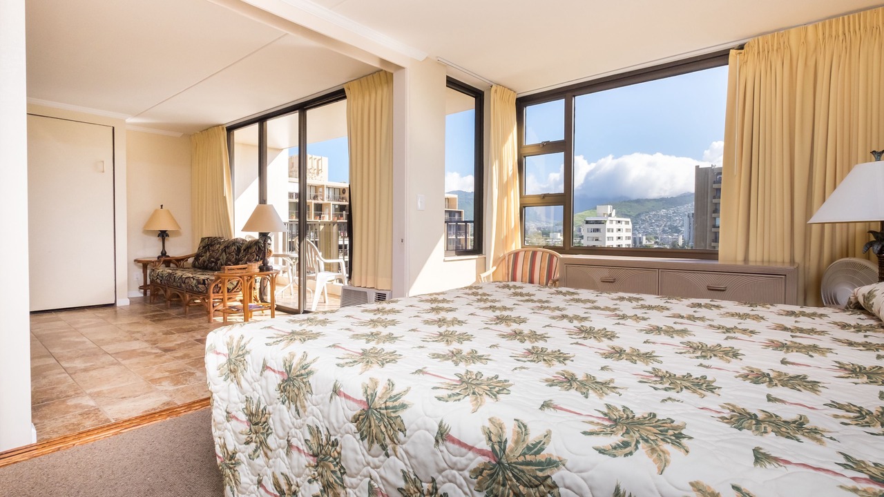 Photo of Bedroom in Diamond Head - Kapahulu - St. Louis