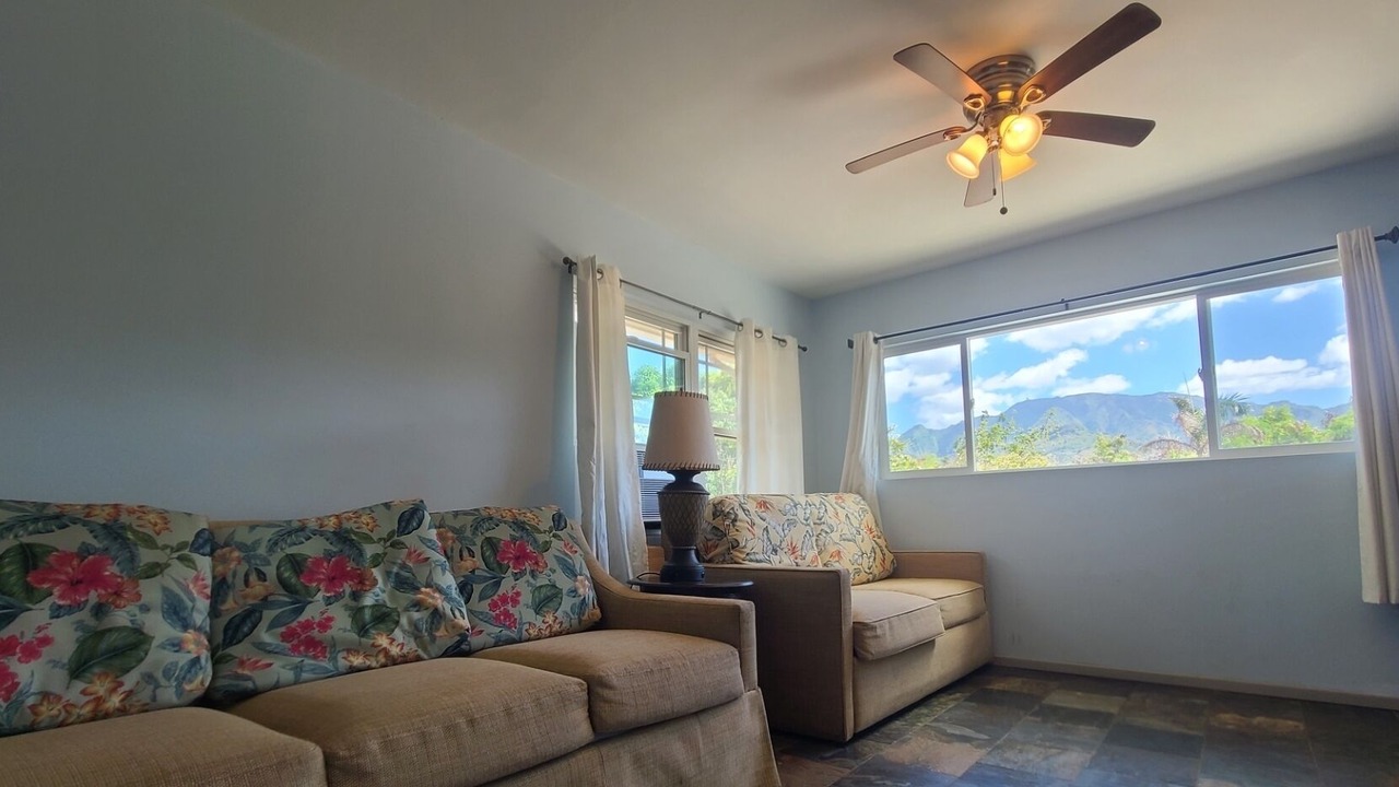 Photo of Livingroom in Mokuleia