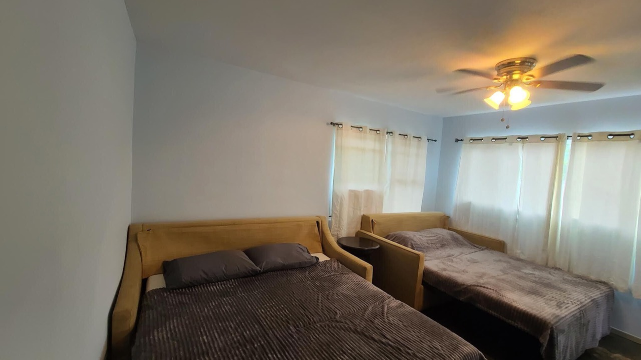 Photo of Bedroom in Mokuleia
