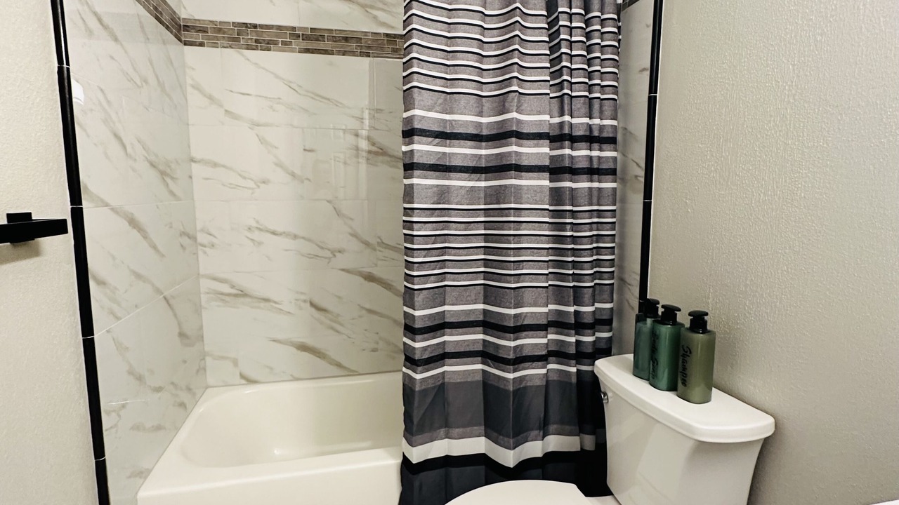 Photo of Bathroom in Hilo